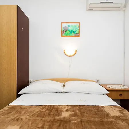Guest house & Mira *