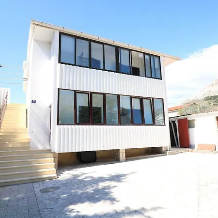 & Mira Guest house 3*